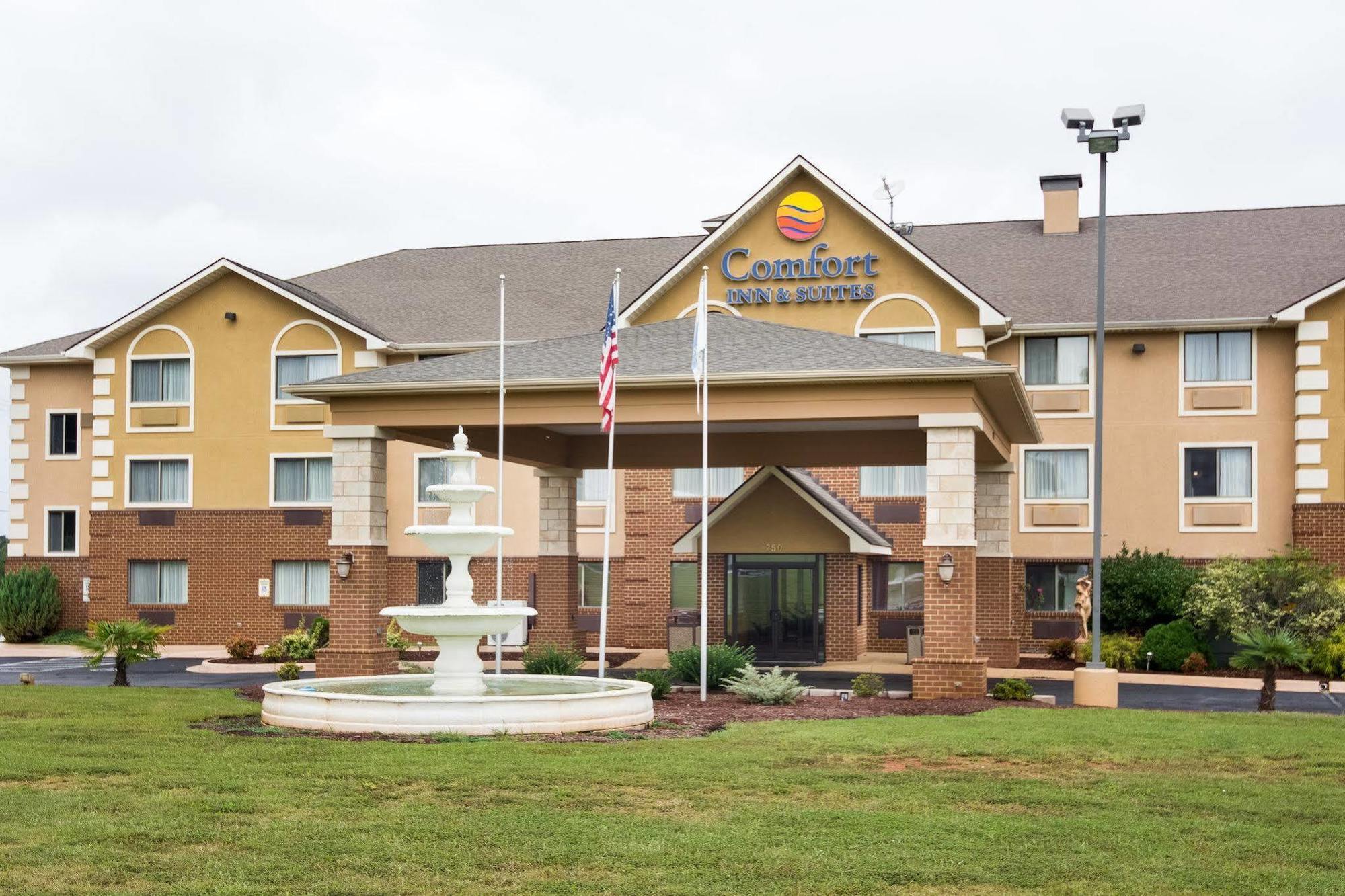 Comfort Inn & Suites South Hill I-85 Exterior foto